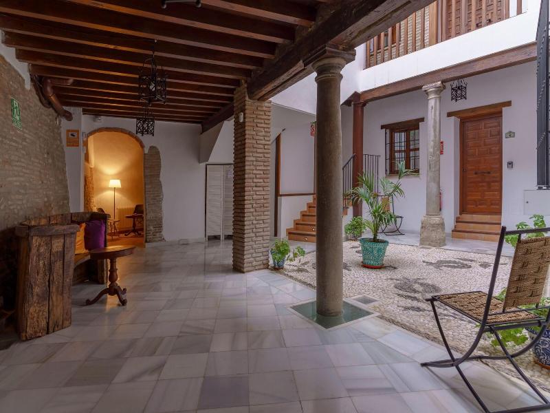 Suites Casa De Las Columnas image