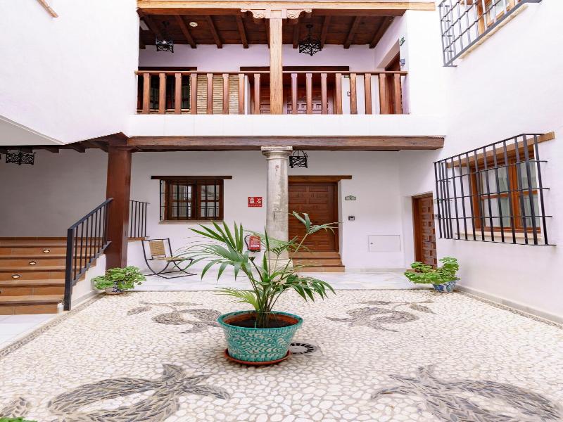 Suites Casa De Las Columnas image