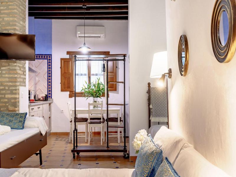 Suites Casa De Las Columnas image