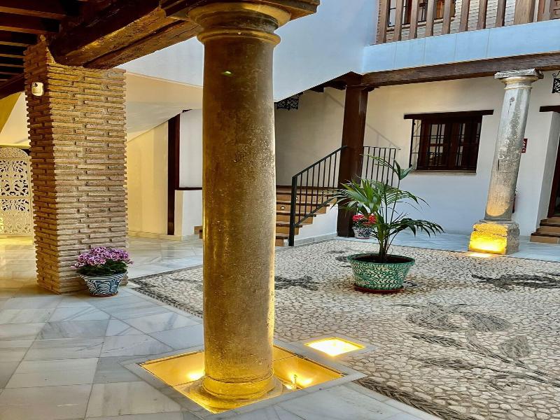 Suites Casa De Las Columnas image