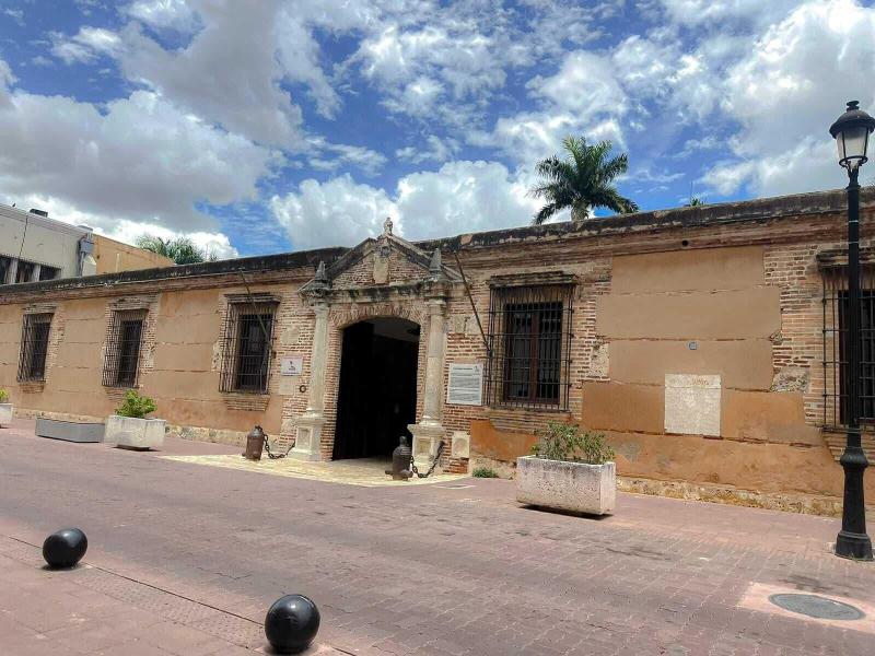 Sol Colonial image