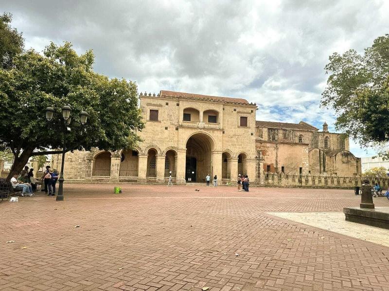 Sol Colonial image