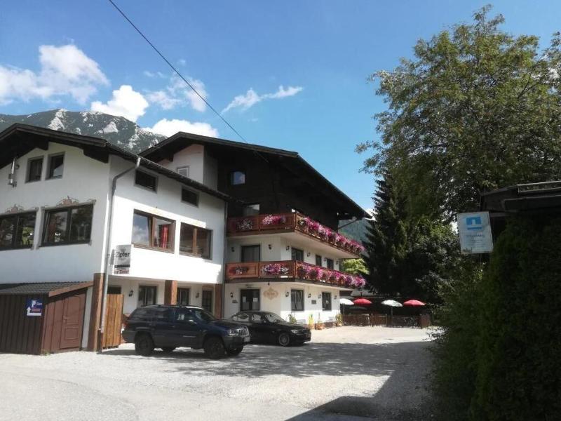 B&b Der Tiroler image