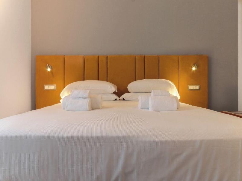 Velia Relais image