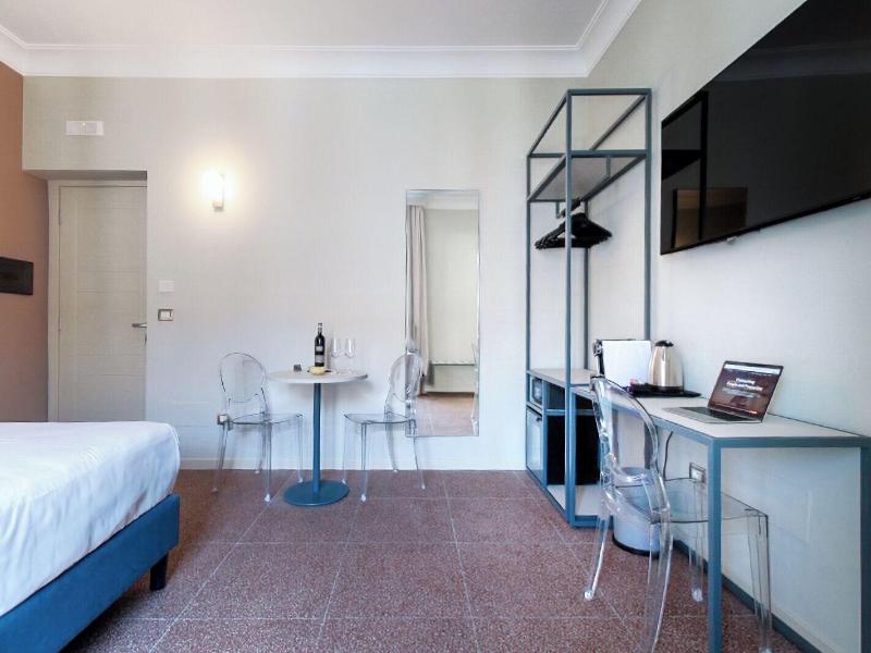 Velia Relais image