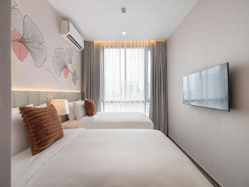 The Rich Grand Residence Sukhumvit image
