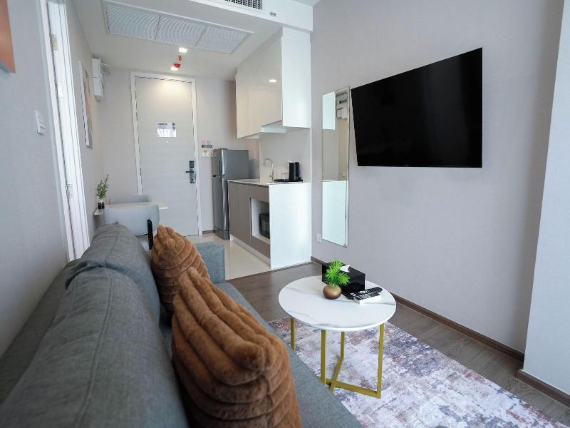 The Rich Grand Residence Sukhumvit image