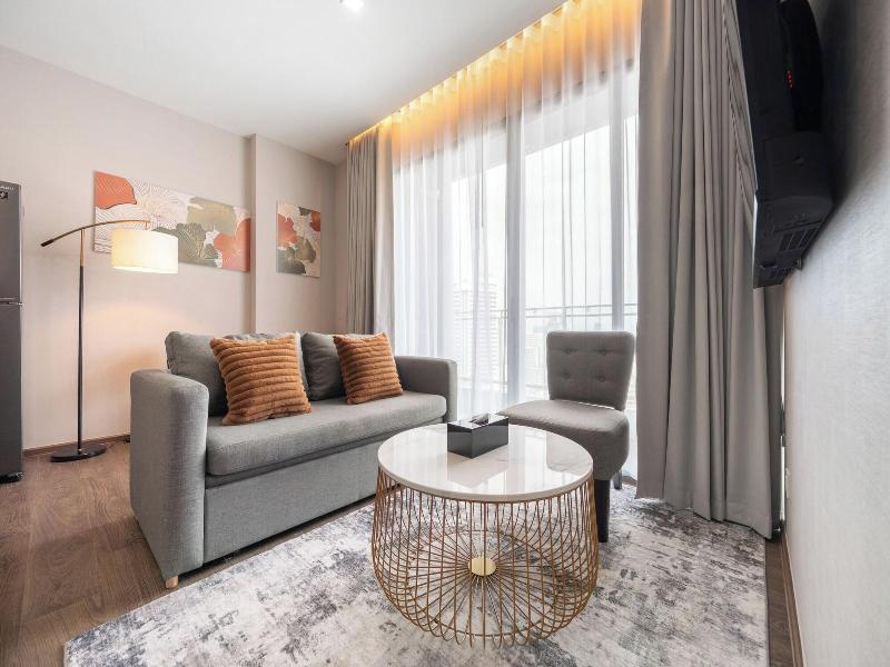 The Rich Grand Residence Sukhumvit image