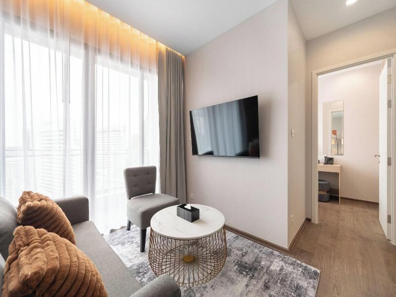 The Rich Grand Residence Sukhumvit image