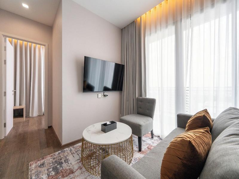 The Rich Grand Residence Sukhumvit image