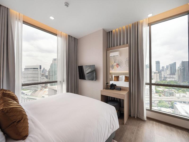 The Rich Grand Residence Sukhumvit image