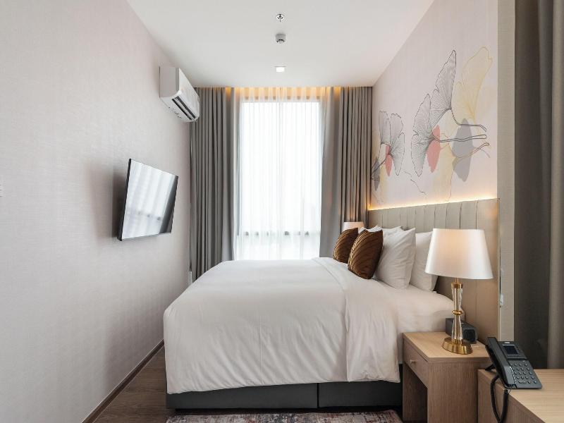 The Rich Grand Residence Sukhumvit image