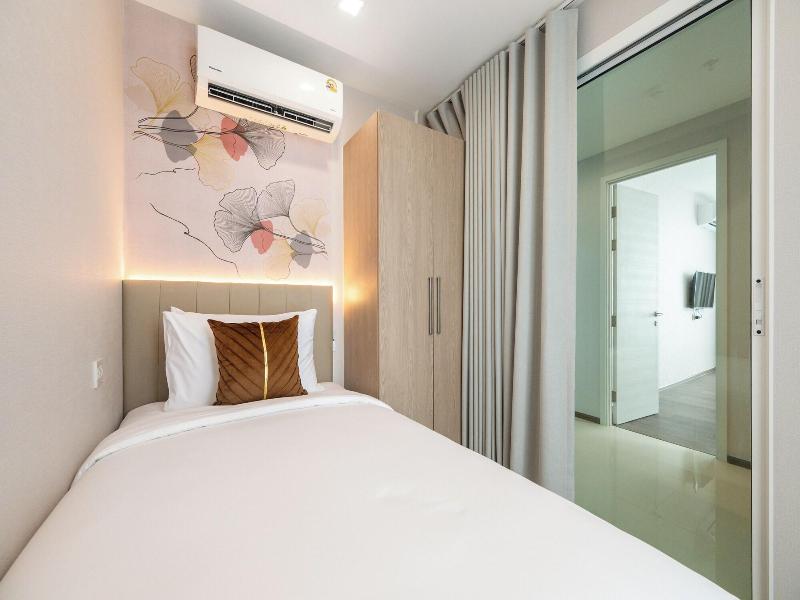 The Rich Grand Residence Sukhumvit image