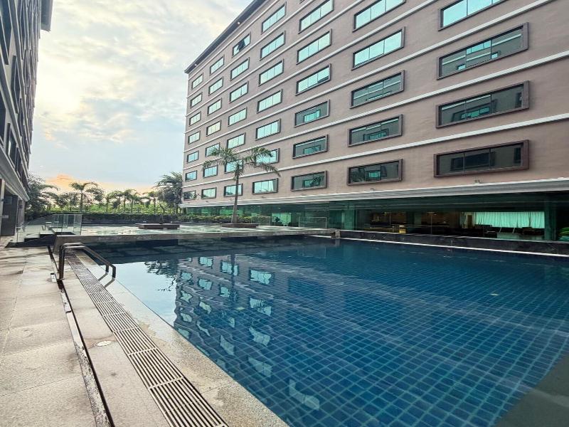Sunday Grand Jomtien Pattaya image