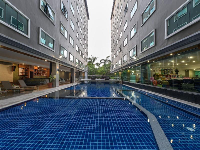 Sunday Grand Jomtien Pattaya image