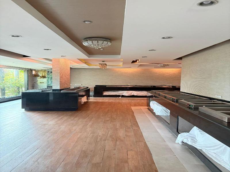 Sunday Grand Jomtien Pattaya image