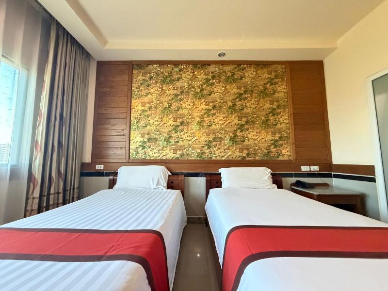 Sunday Grand Jomtien Pattaya image