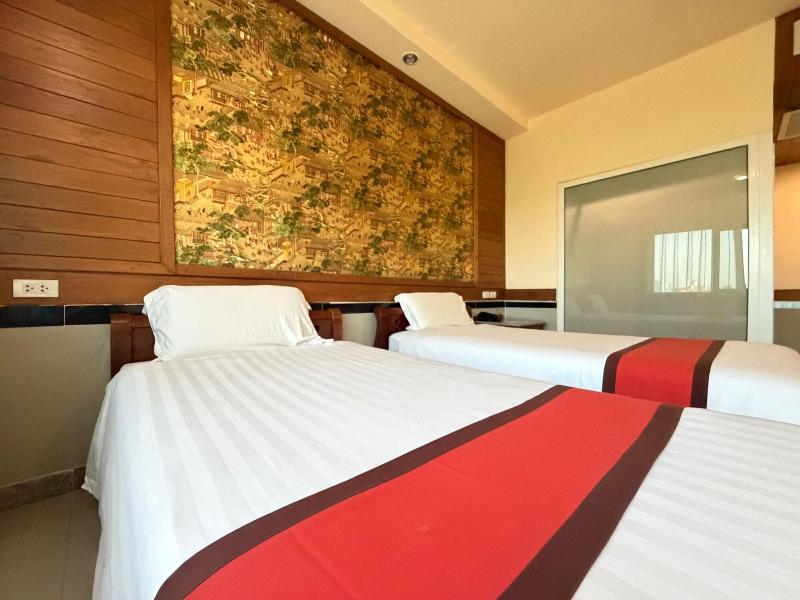Sunday Grand Jomtien Pattaya image