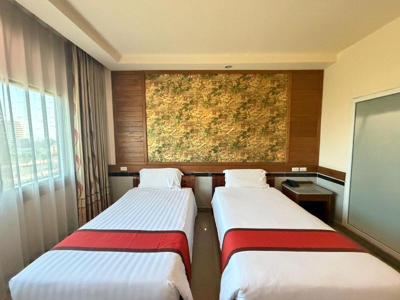 Sunday Grand Jomtien Pattaya image