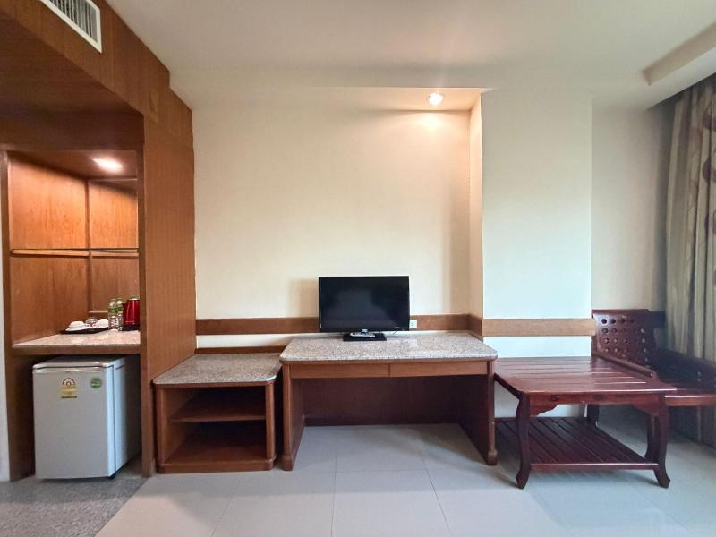 Sunday Grand Jomtien Pattaya image