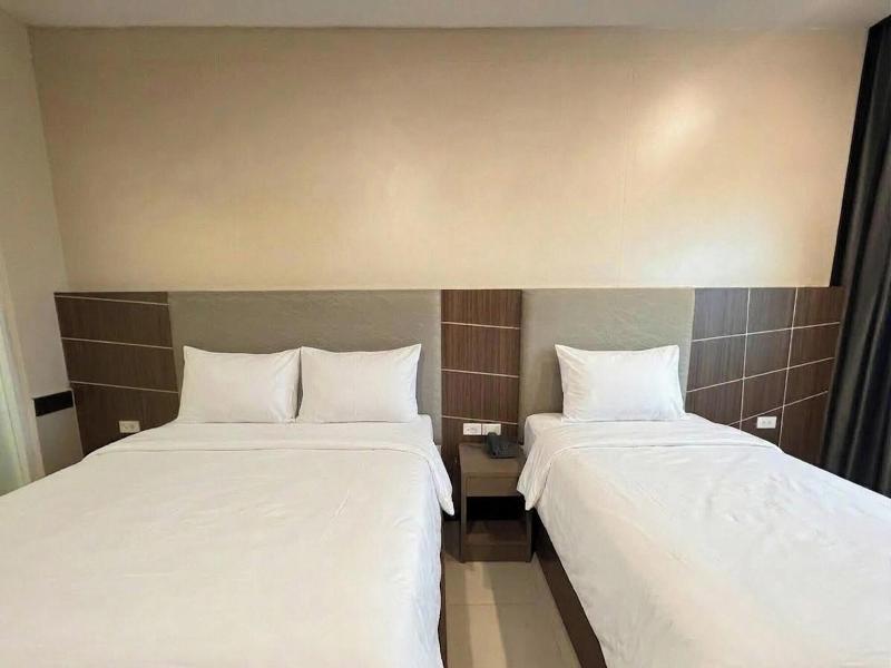Sunday Grand Jomtien Pattaya image