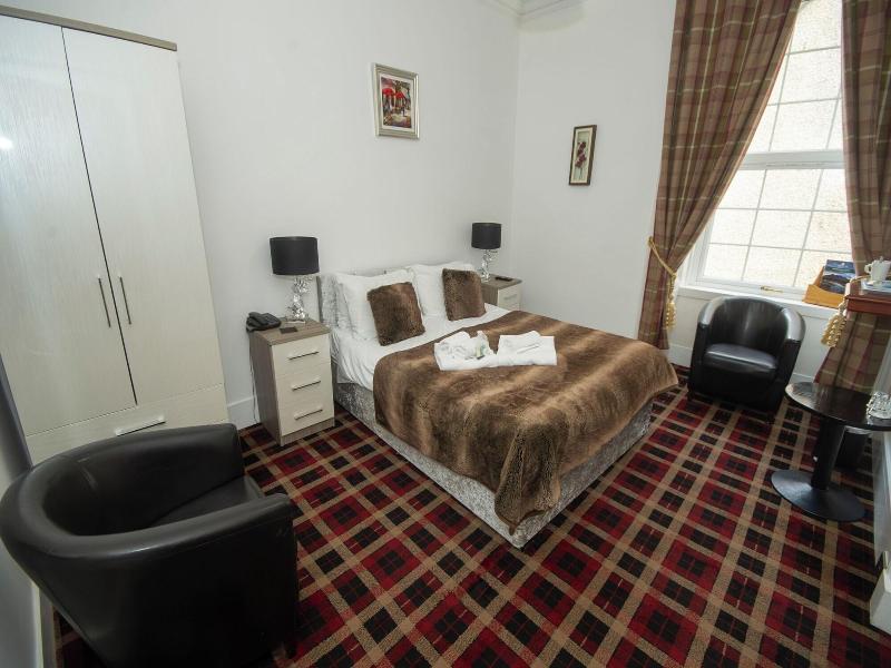 Haughton Arms Hotel image
