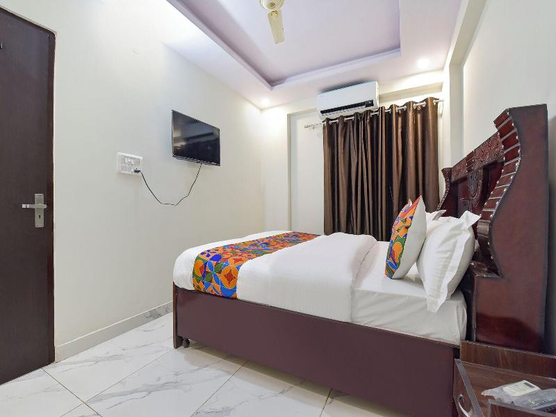Fabhotel Bungalow 14 image