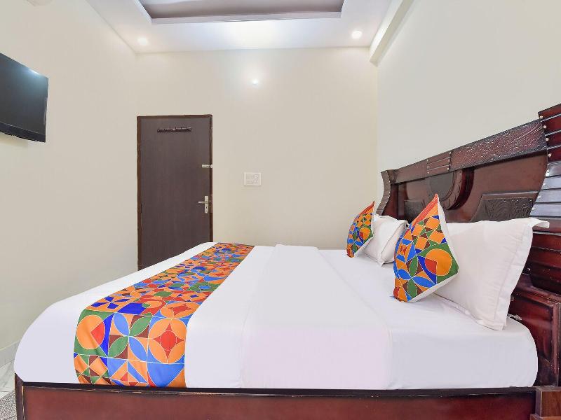 Fabhotel Bungalow 14 image