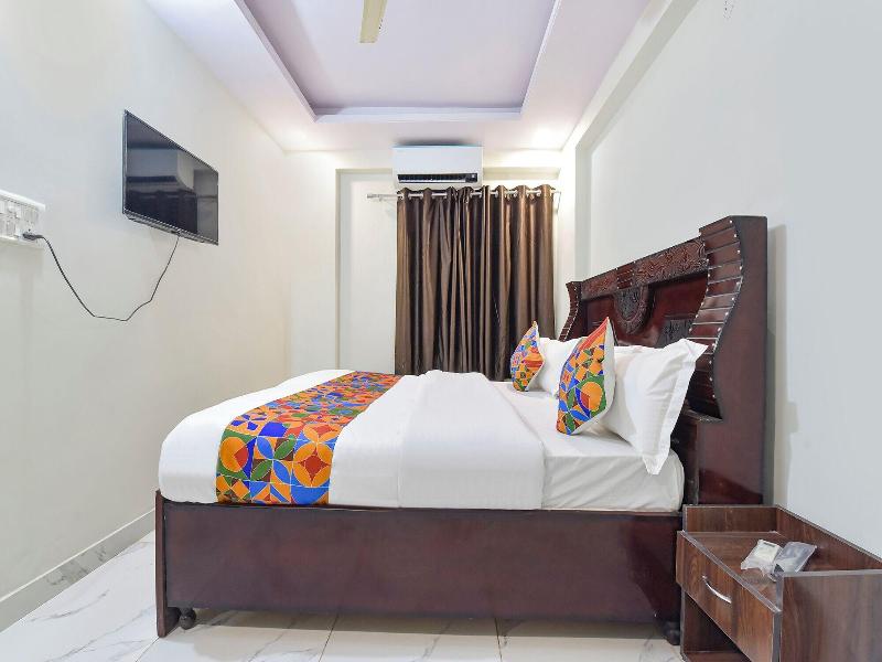 Fabhotel Bungalow 14 image