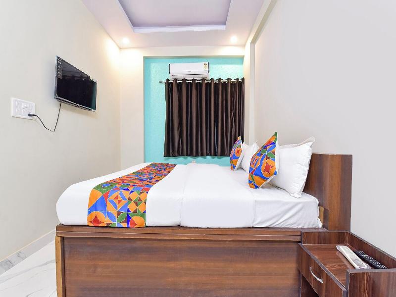 Fabhotel Bungalow 14 image