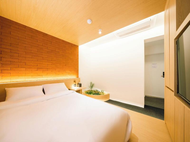 Y Collection By Unboundi Gyeongju image