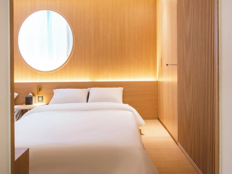 Y Collection By Unboundi Gyeongju image