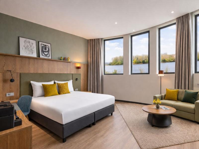 Postillion Hotel Breda Biesbosch image