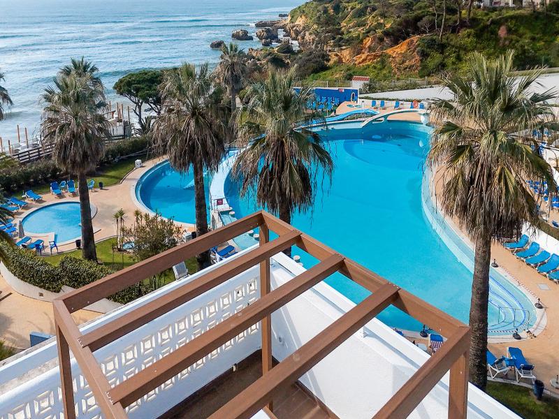Monicca Collection Oura View Suites