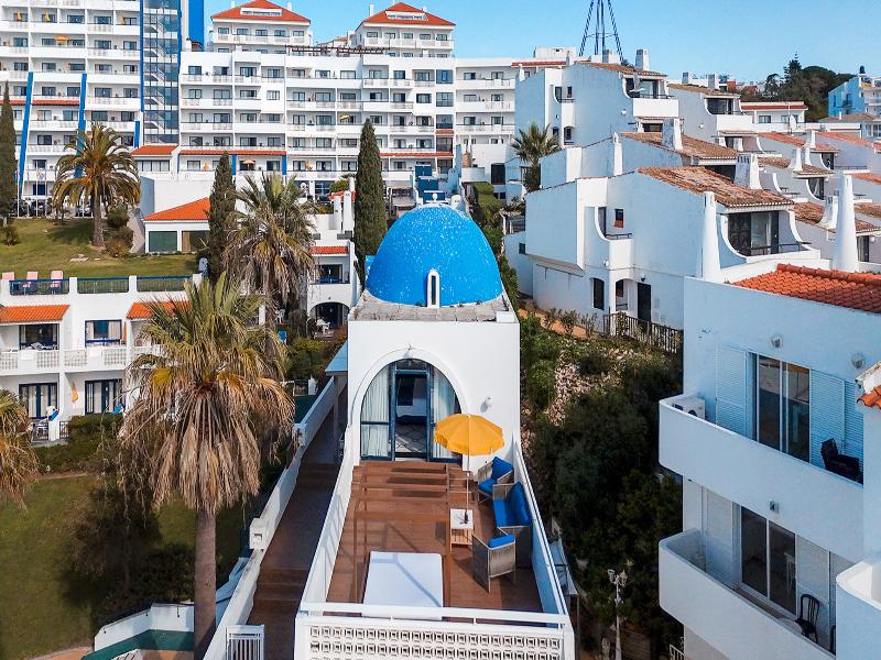 Monicca Collection Oura View Suites image
