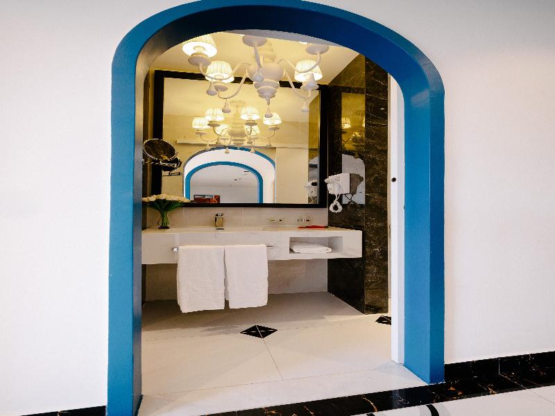 Monicca Collection Oura View Suites image