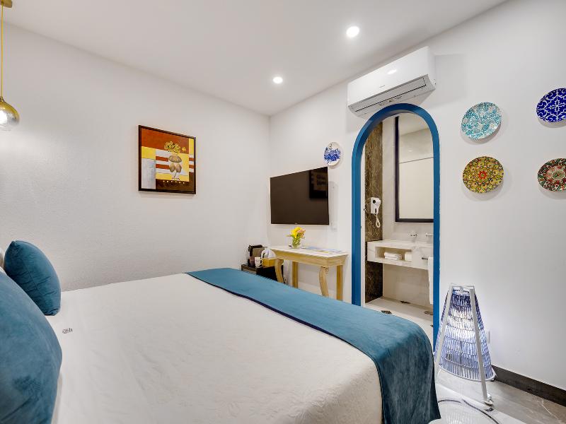 Monicca Collection Oura View Suites image