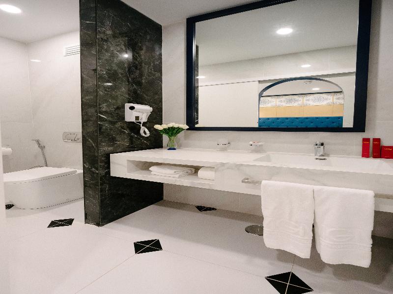 Monicca Collection Oura View Suites image