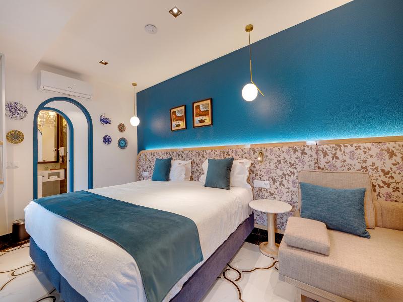 Monicca Collection Oura View Suites image