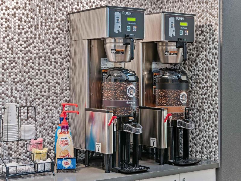 Extended Stay America Premier Suites Atlanta Newna image