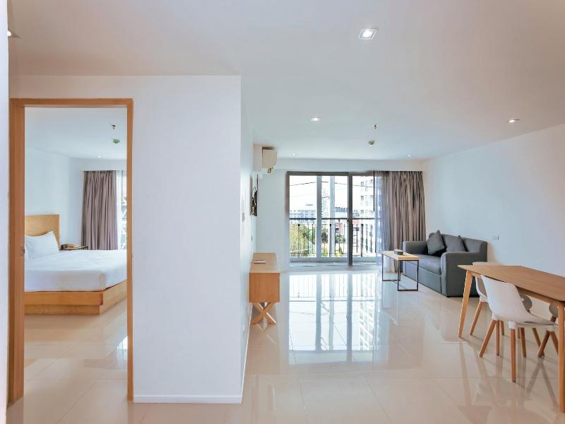 Fourium Pattaya Hotel And Serviced Residence — photo 48