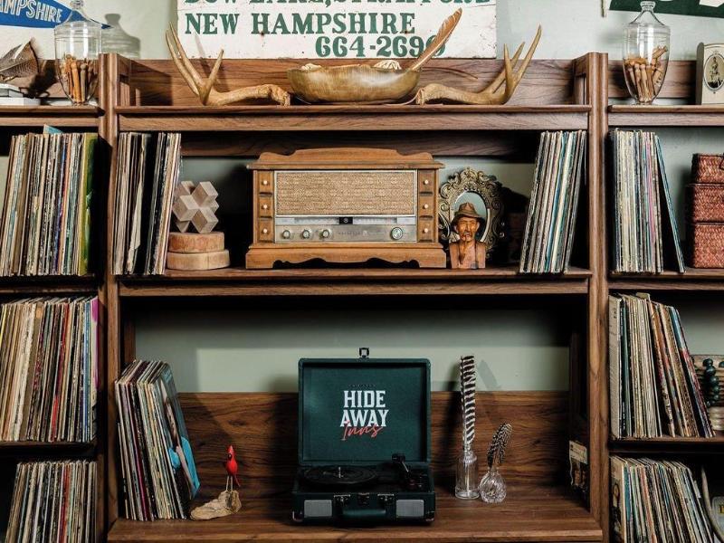 Hideaway Inn Mt.sunapee image