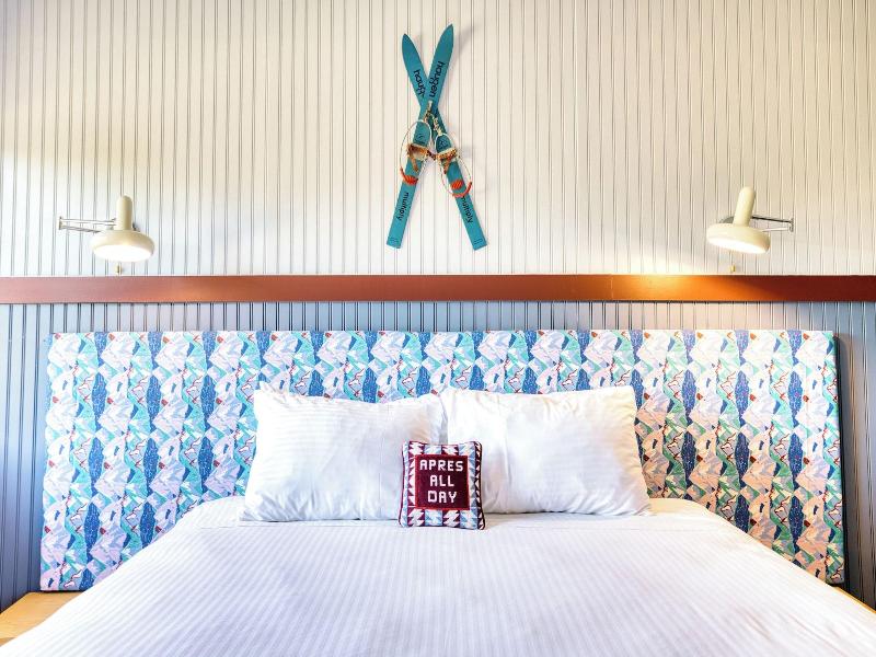 Hideaway Inn Mt.sunapee image