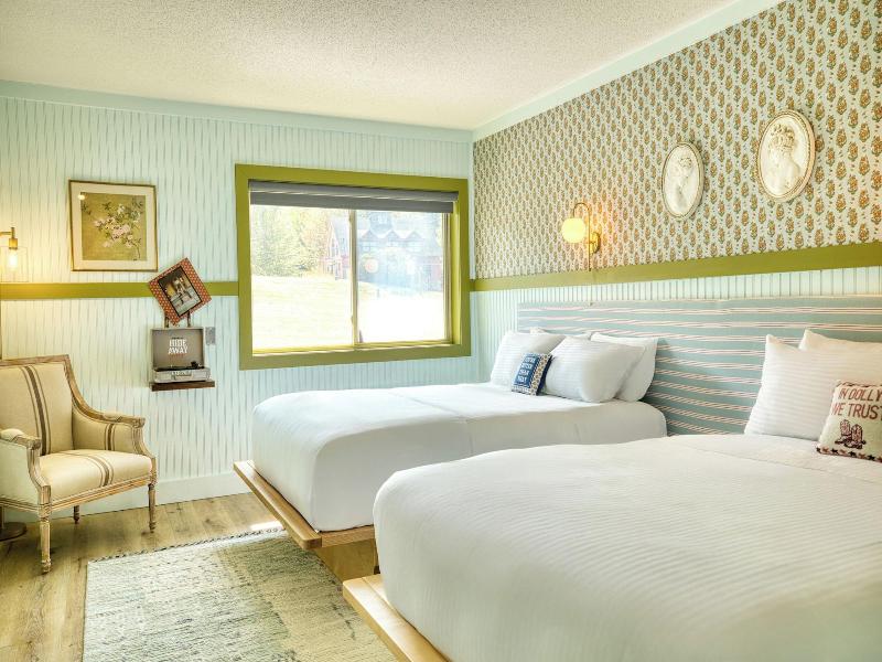Hideaway Inn Mt.sunapee image