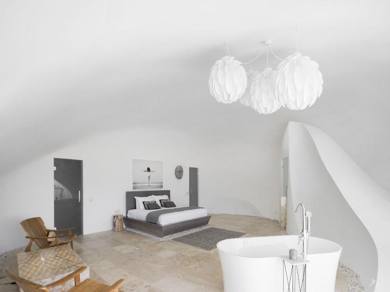 Beachfront Villa The Cloud image