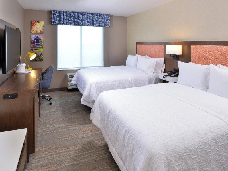 Lakeville Inn 4