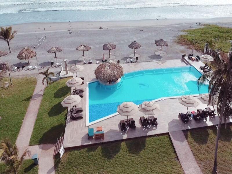 Hotel Tesoro Beach