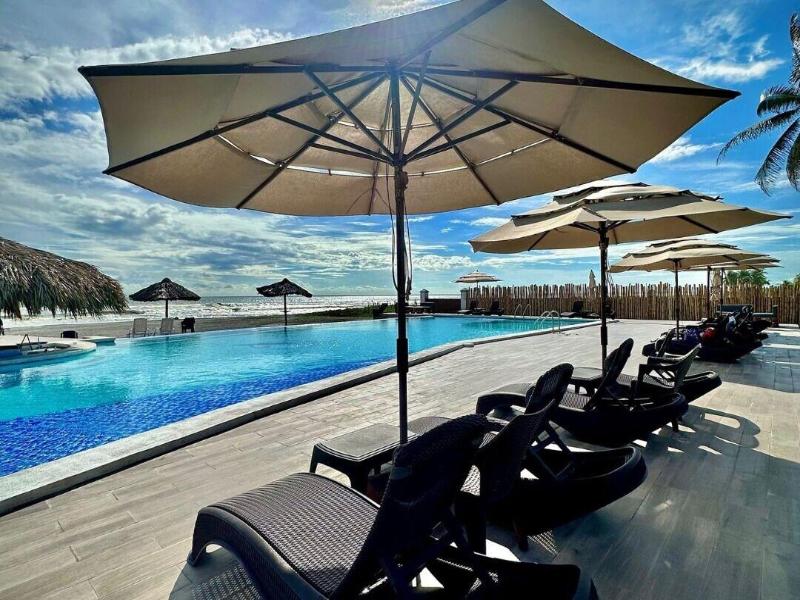 Hotel Tesoro Beach