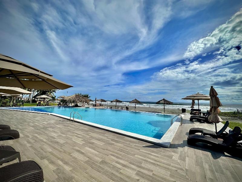 Hotel Tesoro Beach