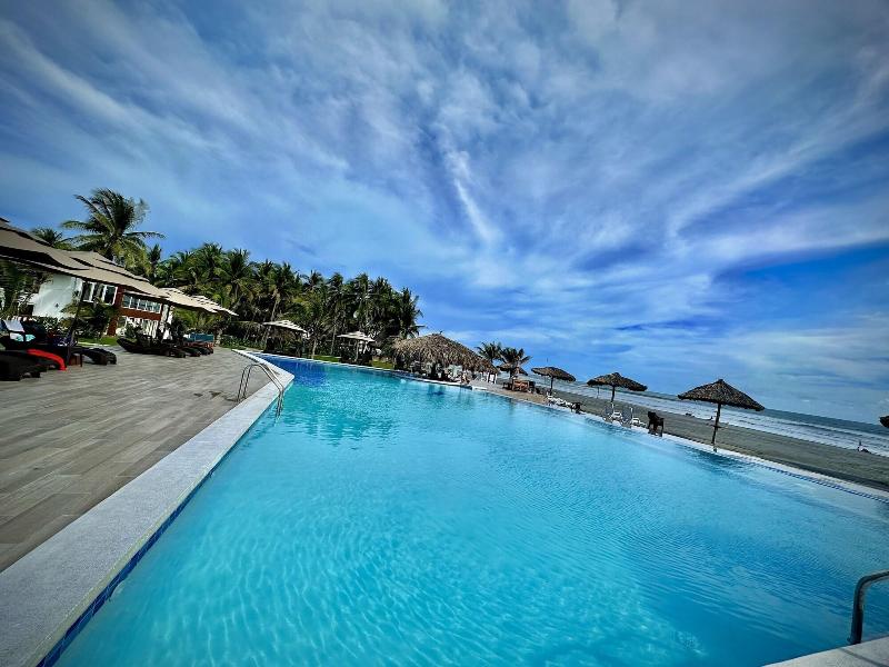Hotel Tesoro Beach